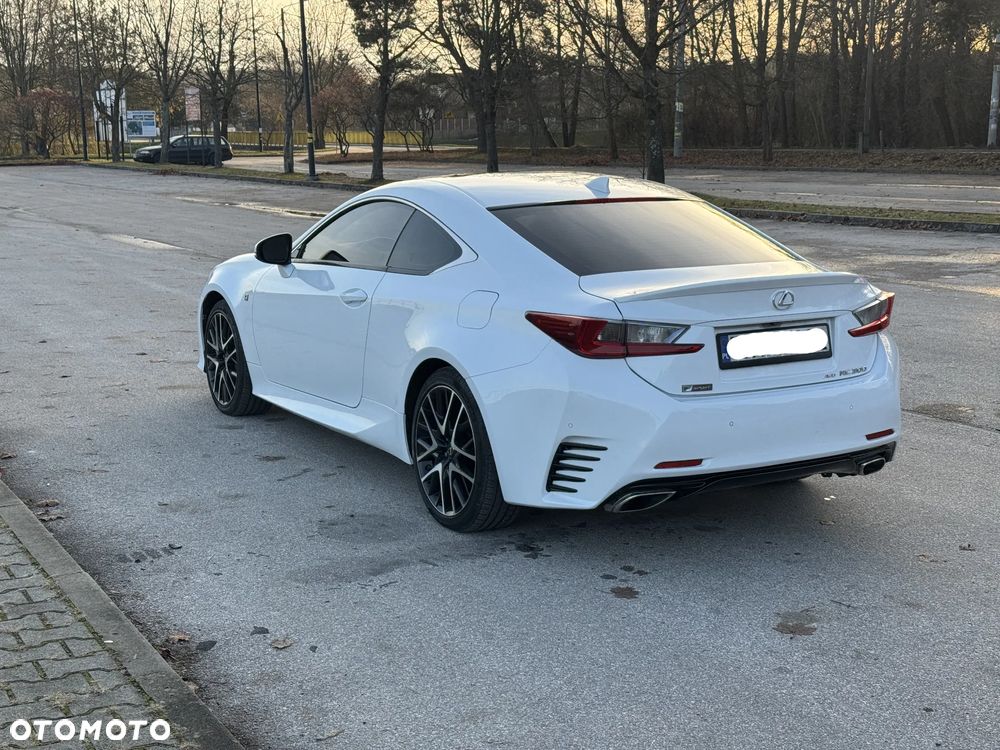 Lexus RC F Prestige - 11