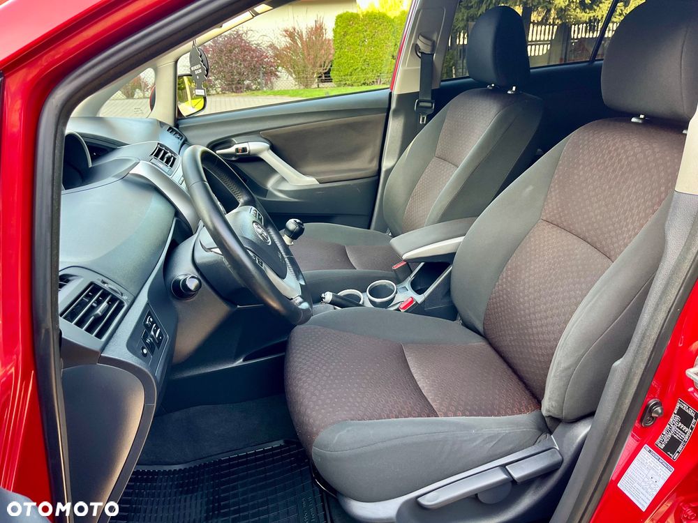 Toyota Verso 1.8 Premium EU5 7os - 12