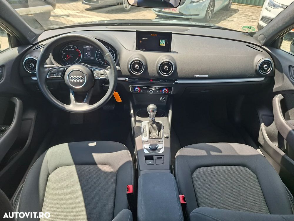 Audi A3 2.0 TDI S tronic Sport - 5