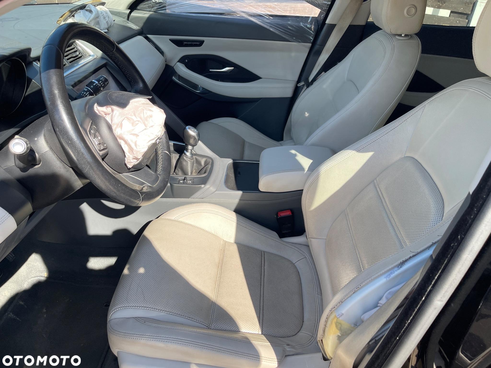 Jaguar E-Pace 2.0 i4D AWD - 11