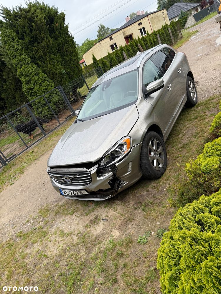 Volvo XC 60 T6 AWD Momentum - 1
