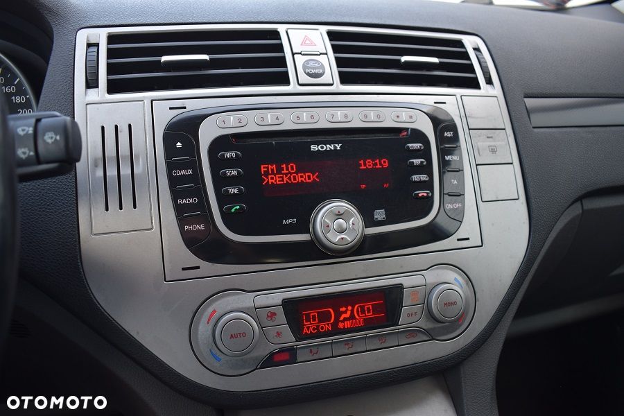 Ford Kuga 2.0 TDCi Titanium - 16