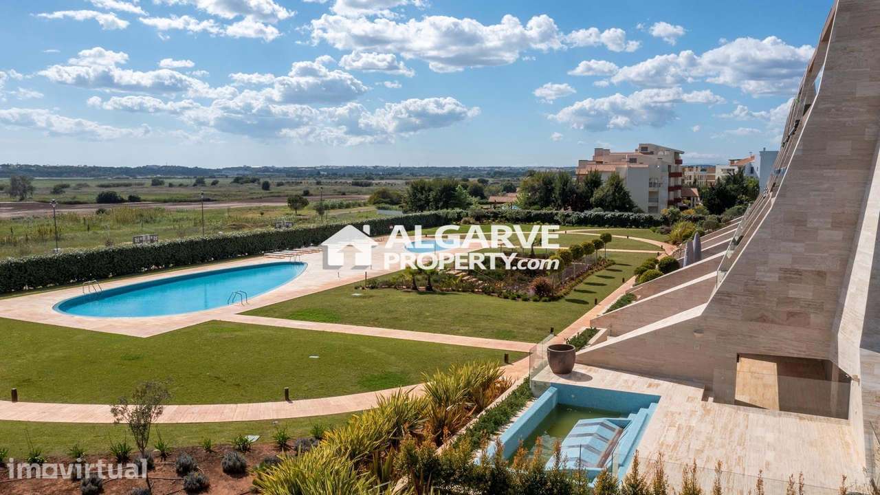 Apartamento T2 junto da MARINA e da PRAIA com vista GOLFE em Vilamoura - Grande imagem: 5/25