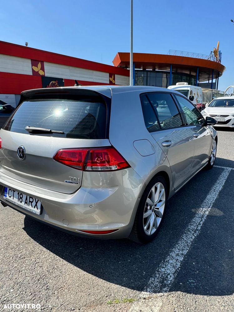 Volkswagen Golf 1.6 TDI BlueMotion Technology Comfortline - 4