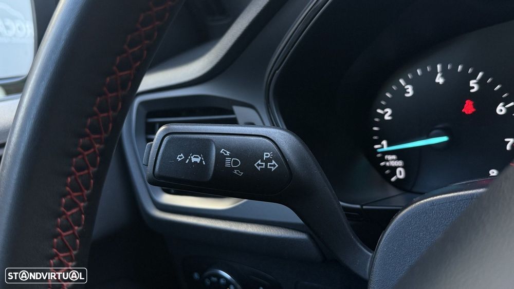 Ford Focus 1.0 EcoBoost MHEV ST-Line - 28