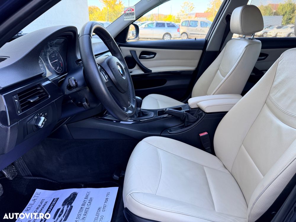 BMW Seria 3 320d DPF Touring Blue Performance Edition Sport - 10