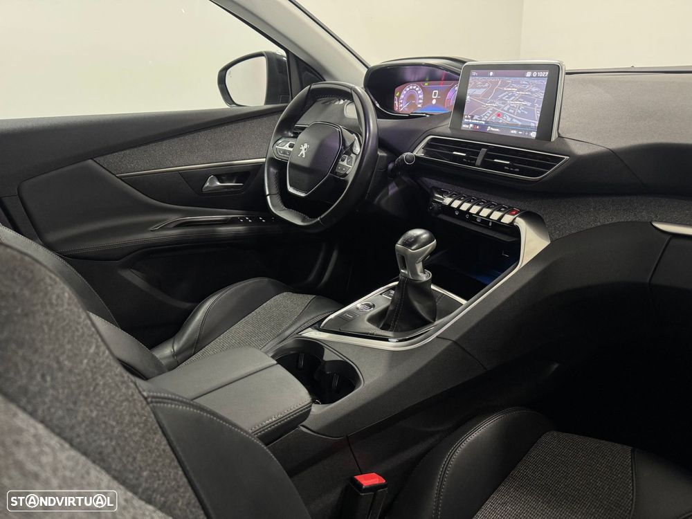 Peugeot 3008 1.2 PureTech Allure EAT8 - 23