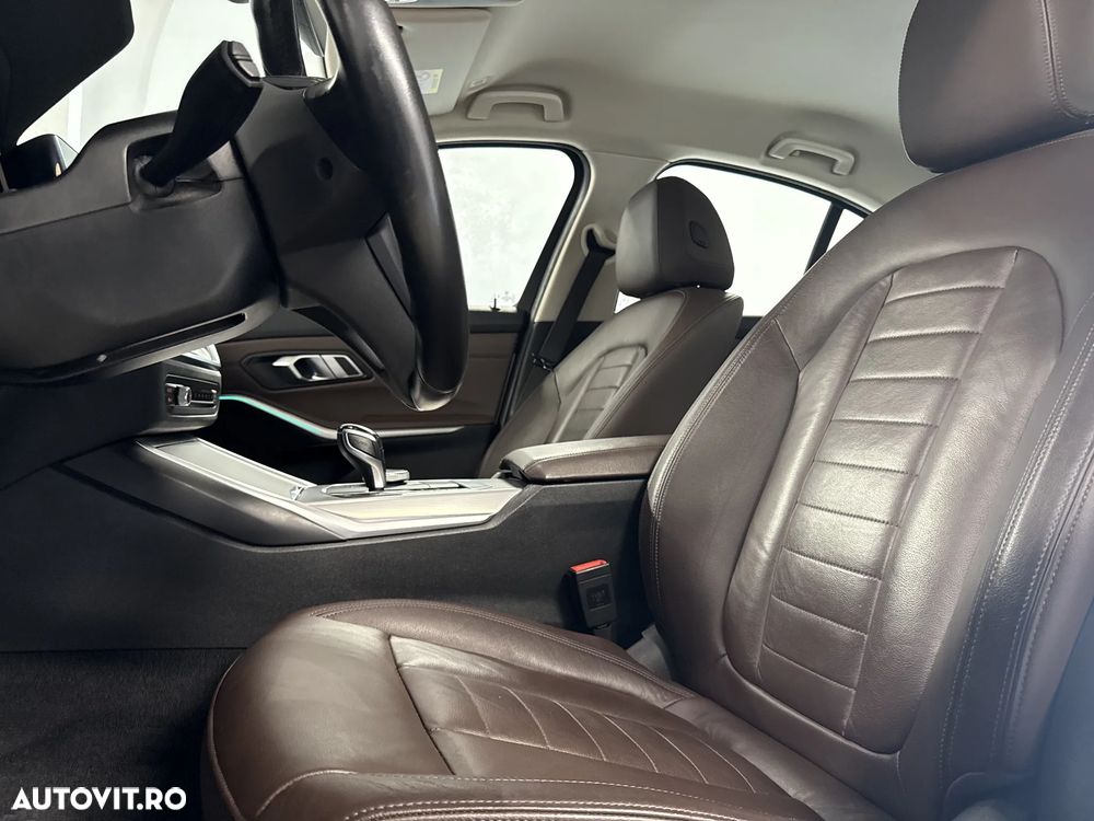 BMW Seria 3 330i Aut. Edition Luxury Line Purity - 11