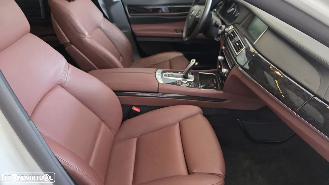BMW 730 Ld Edition Exclusive - 56