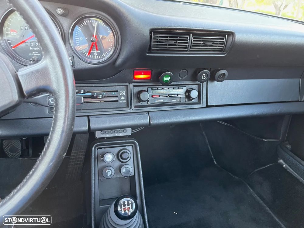 Porsche 911 Série G - 14