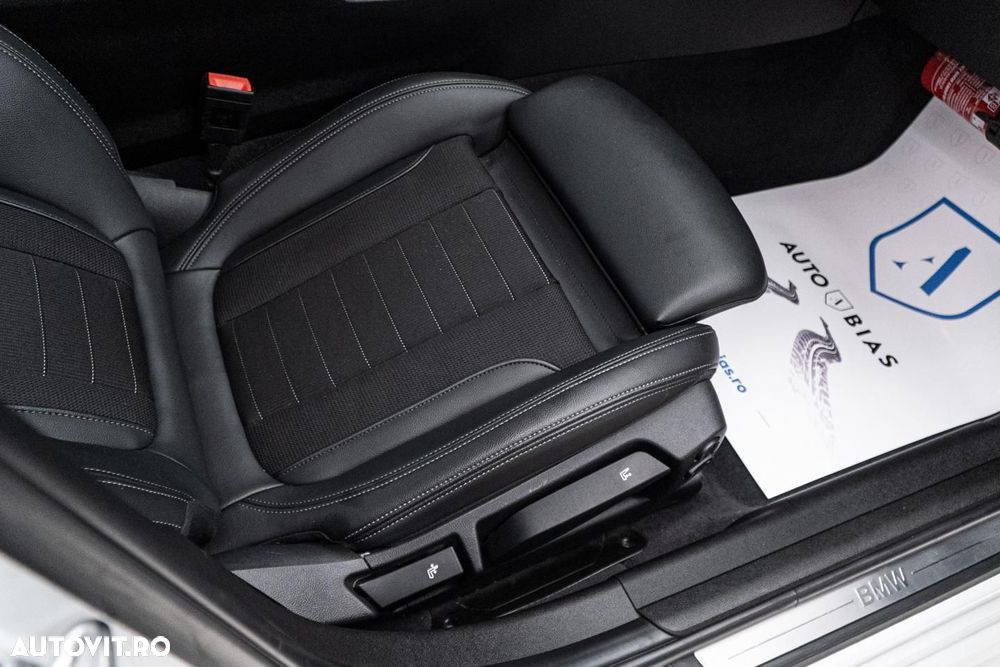 BMW Seria 3 320d Aut. Sport Line - 39