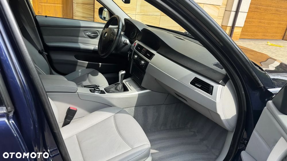 BMW Seria 3 318i Edition Lifestyle - 13