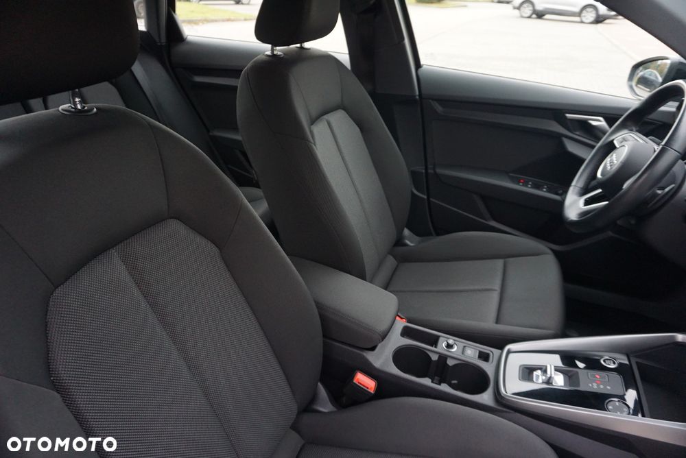 Audi A3 Limousine 35 TFSI S tronic - 36