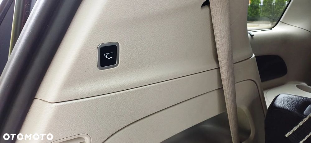 Chrysler Pacifica - 26