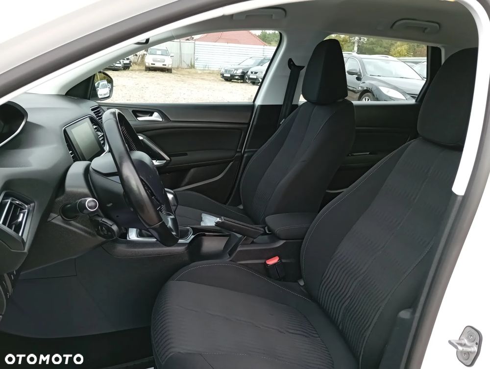 Peugeot 308 1.2 PureTech Allure S&S - 14