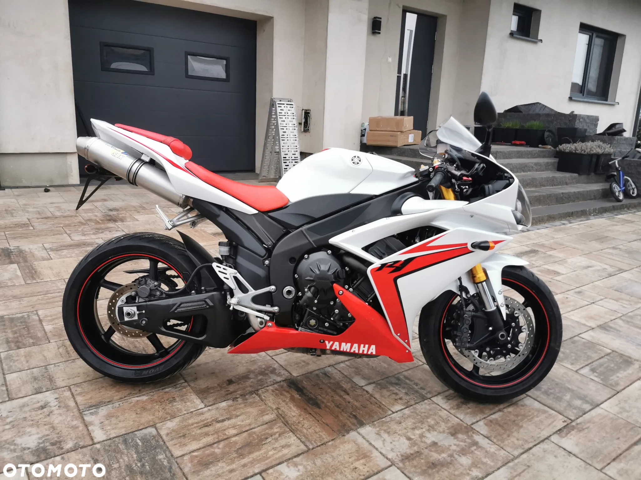 Yamaha R1 - 2