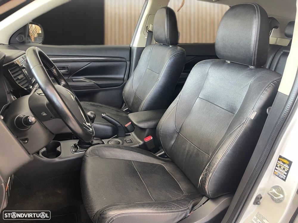 Mitsubishi Outlander 2.2 DI-D Instyle Navi - 5