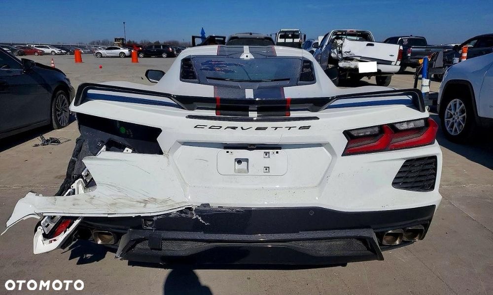 Chevrolet Corvette Stingray 2LT 6.2 V8 Automatik - 32