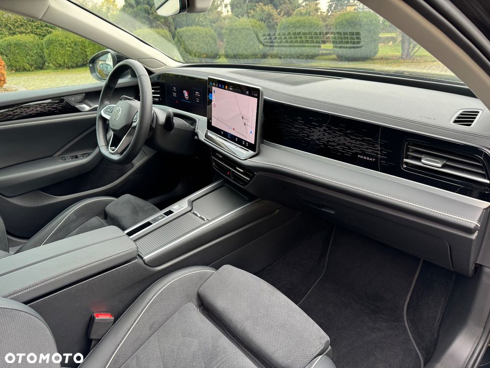 Volkswagen Passat Variant 2.0 TDI EVO Business DSG - 16