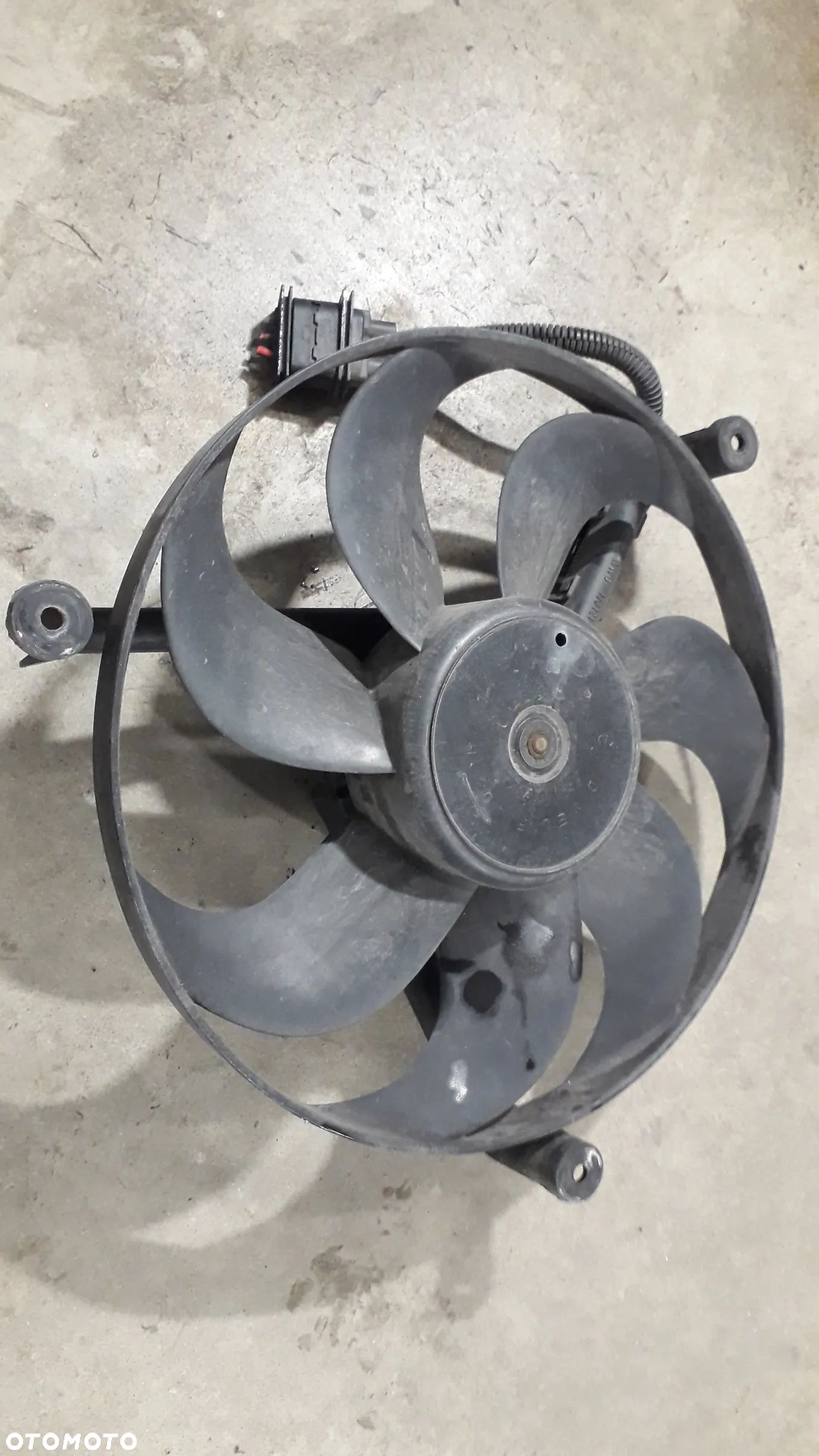 wentylator chłodnicy wody TEMIC A3 8L 1.6 lift - 1