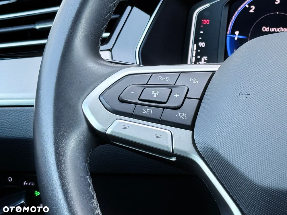 Volkswagen Passat Variant 2.0 TDI EVO Elegance DSG - 22