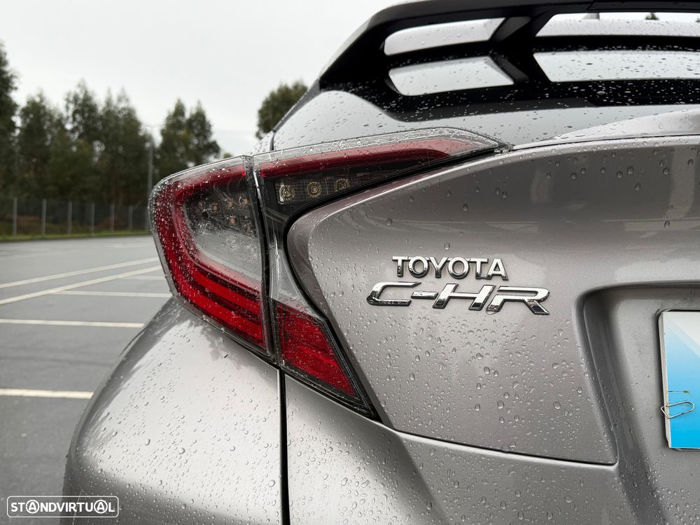 Toyota C-HR 1.8 HSD Exclusive+P.Luxury - 34