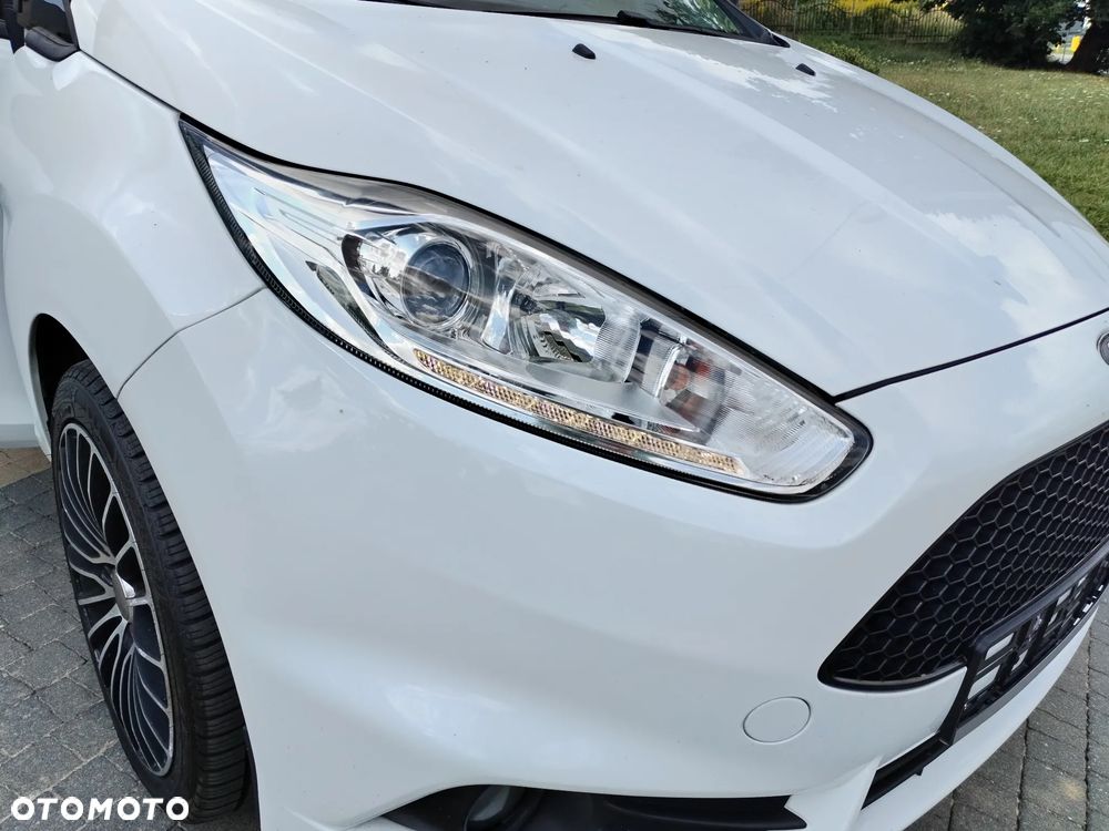 Ford Fiesta - 9