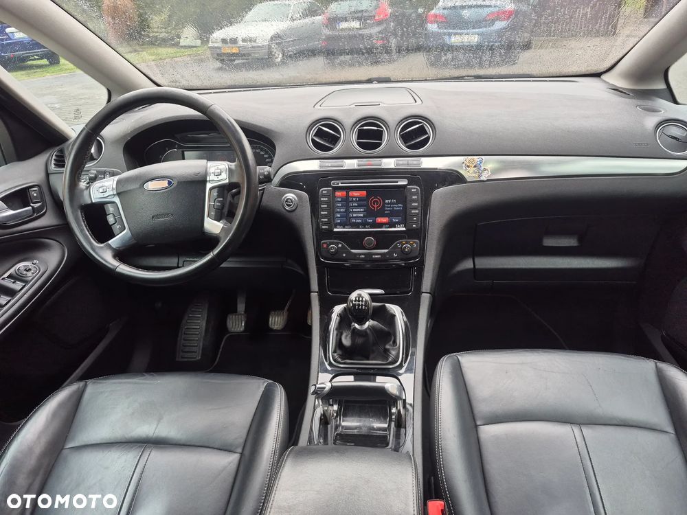 Ford S-Max 2.0 TDCi DPF Titanium X - 13