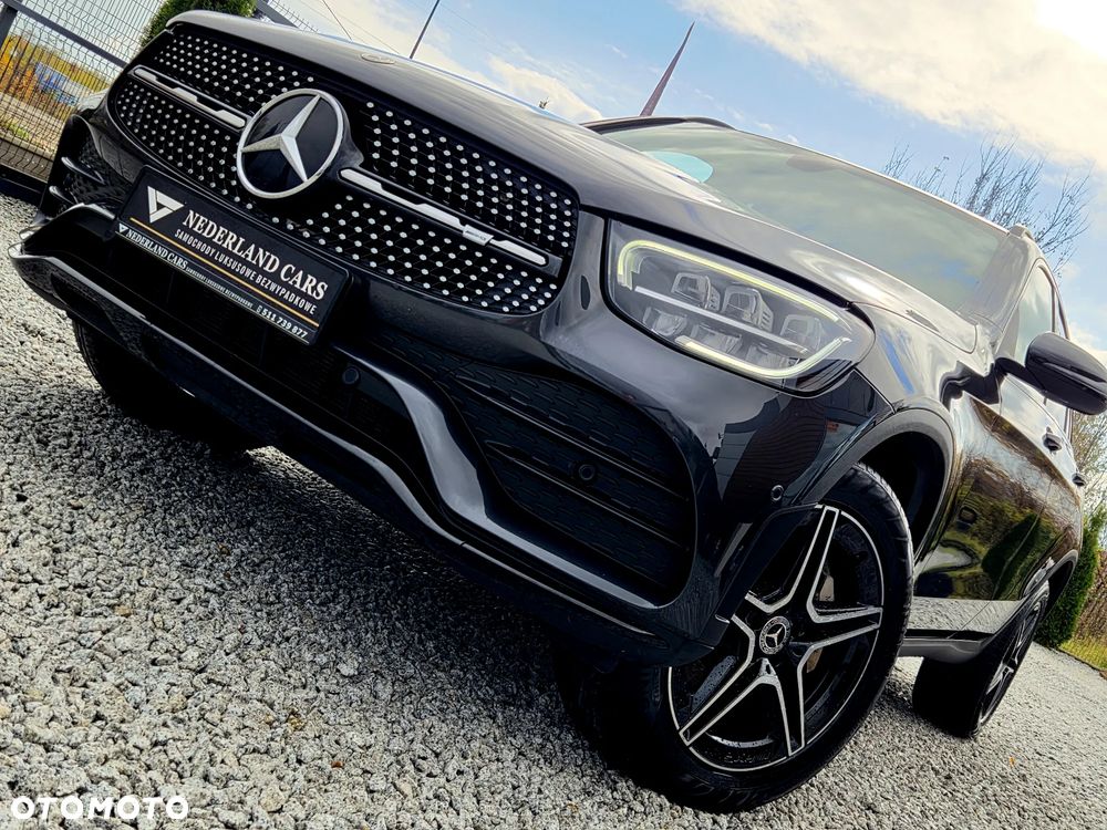 Mercedes-Benz GLC 300 de 4Matic 9G-TRONIC AMG Line - 37