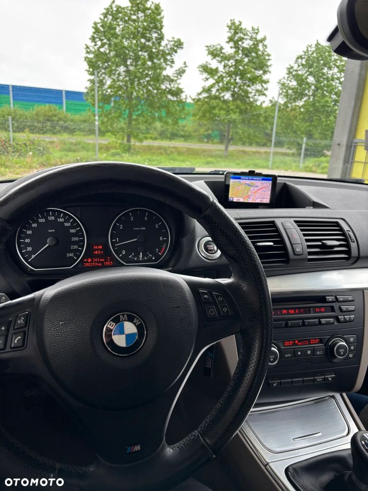 BMW Seria 1 118i - 23