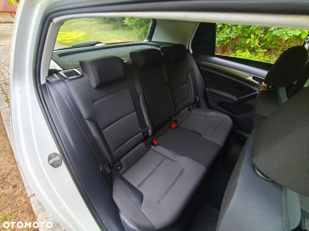 Volkswagen Golf 1.0 TSI (BlueMotion Technology) Comfortline - 26