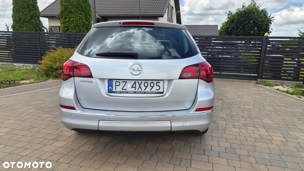 Opel Astra 1.4 T Cosmo - 7