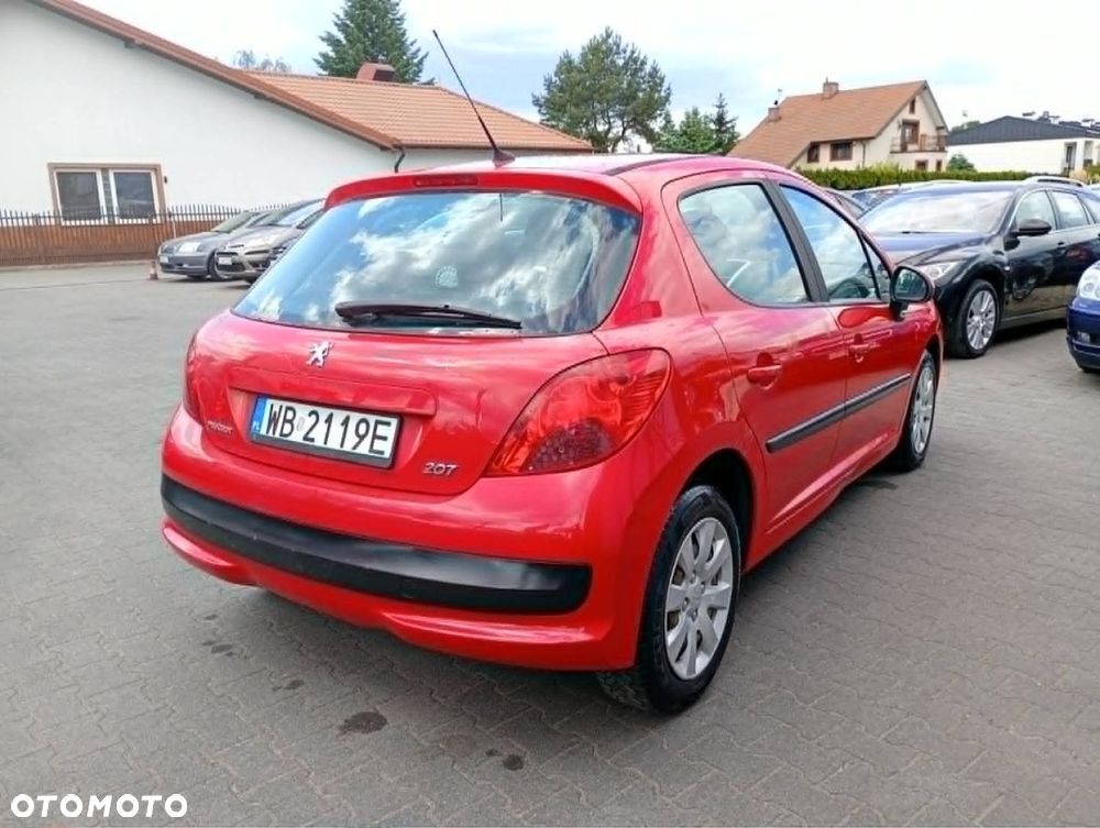 Peugeot 207 - 3