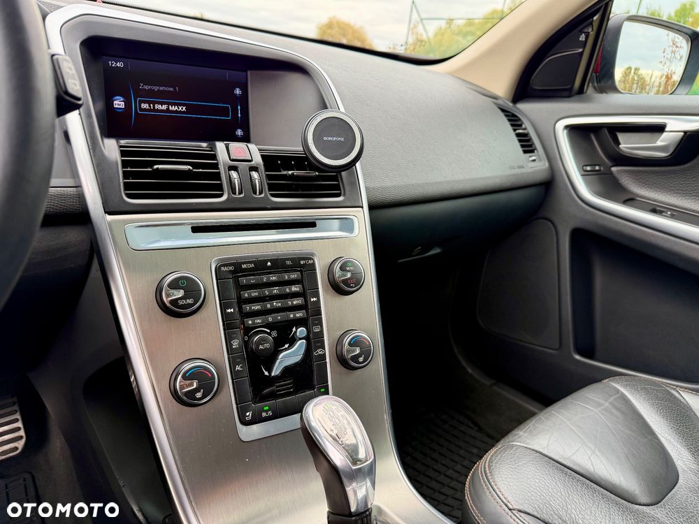 Volvo XC 60 - 35