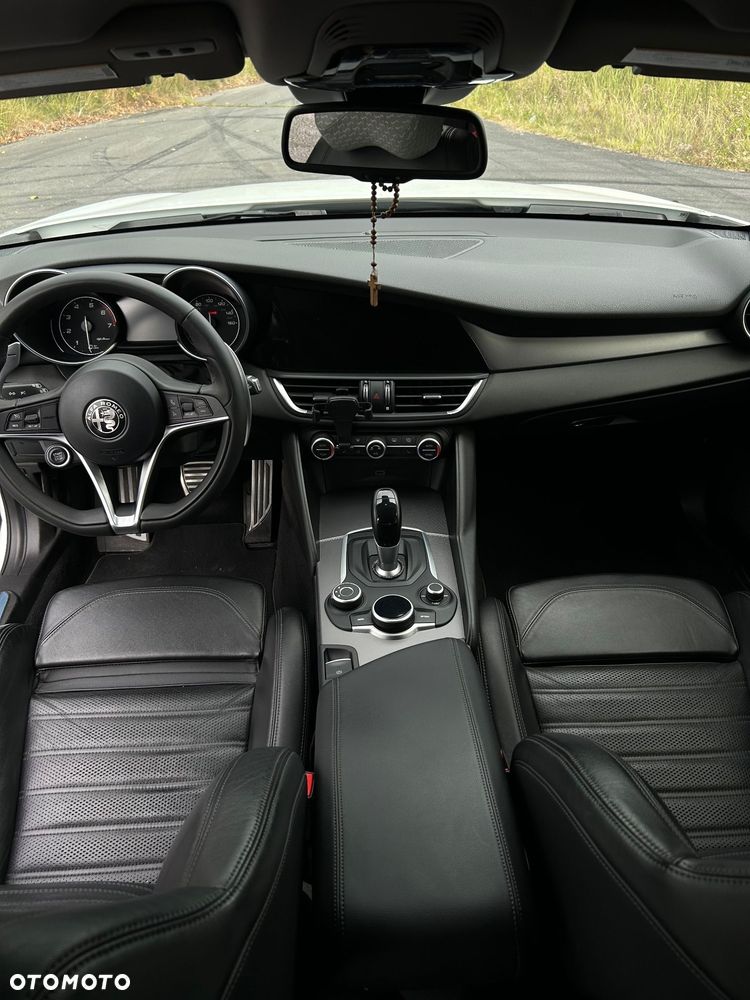 Alfa Romeo Giulia 2.0 Turbo Veloce - 17