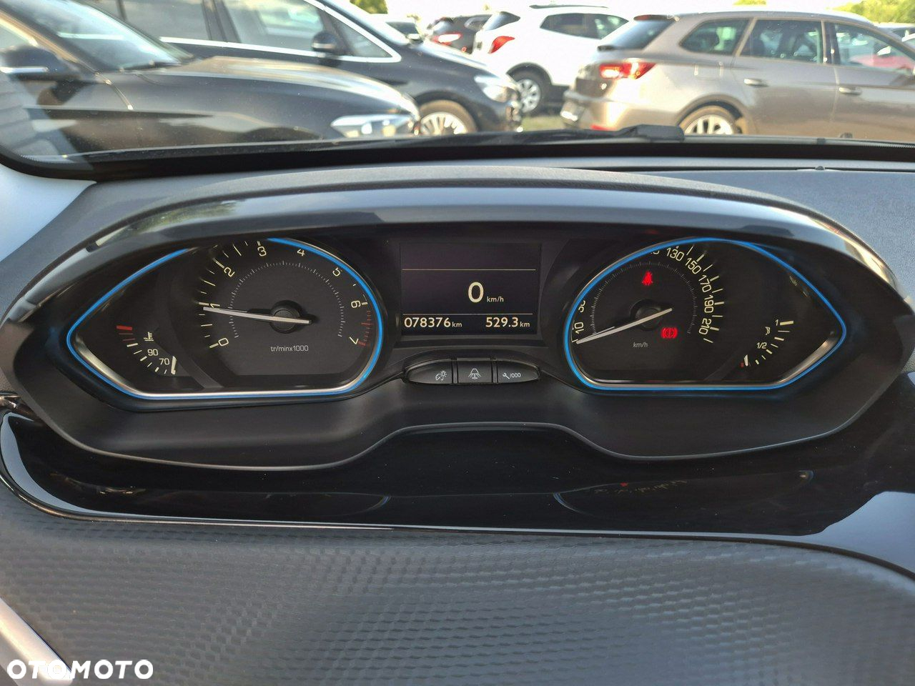 Peugeot 2008 - 14