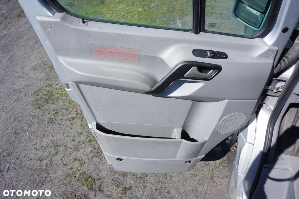 Mercedes-Benz SPRINTER - 16