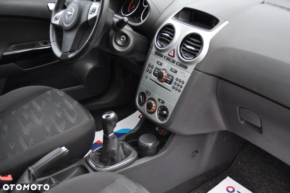 Opel Corsa 1.4 16V - 16