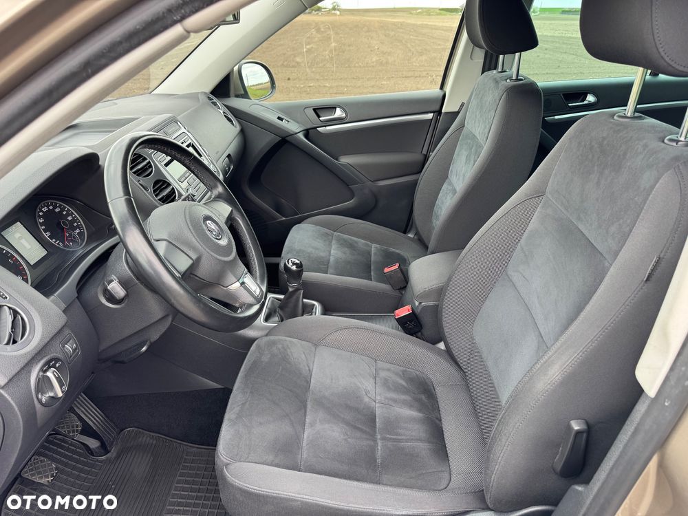 Volkswagen Tiguan 2.0 TDI DPF BlueMotion Technology Cup Sport & Style - 22