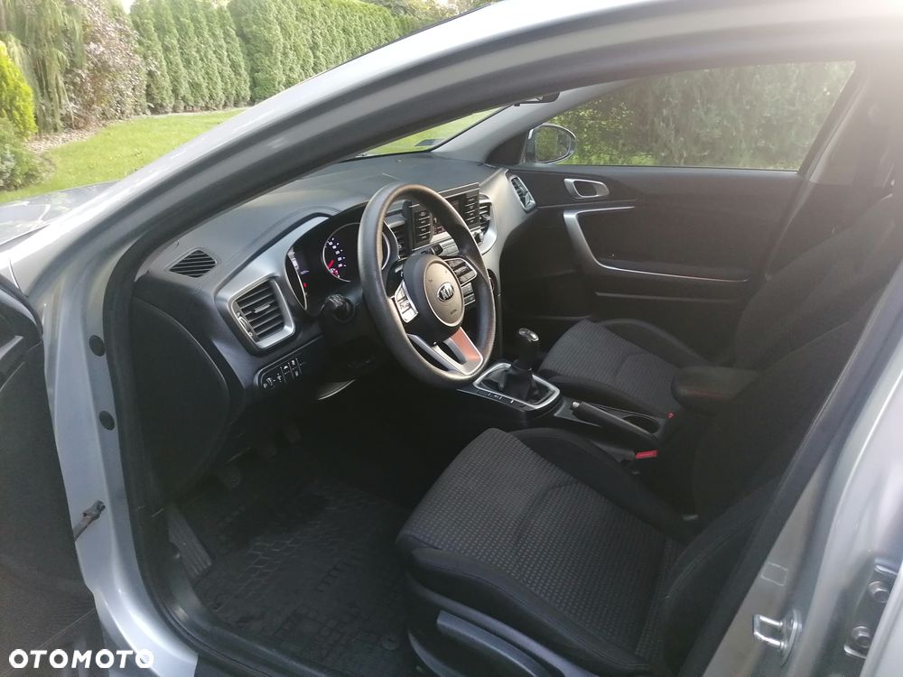 Kia Ceed - 7