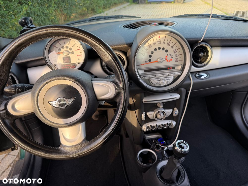 MINI Cooper Standard - 21