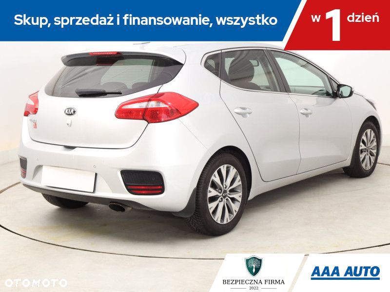 Kia Ceed - 7