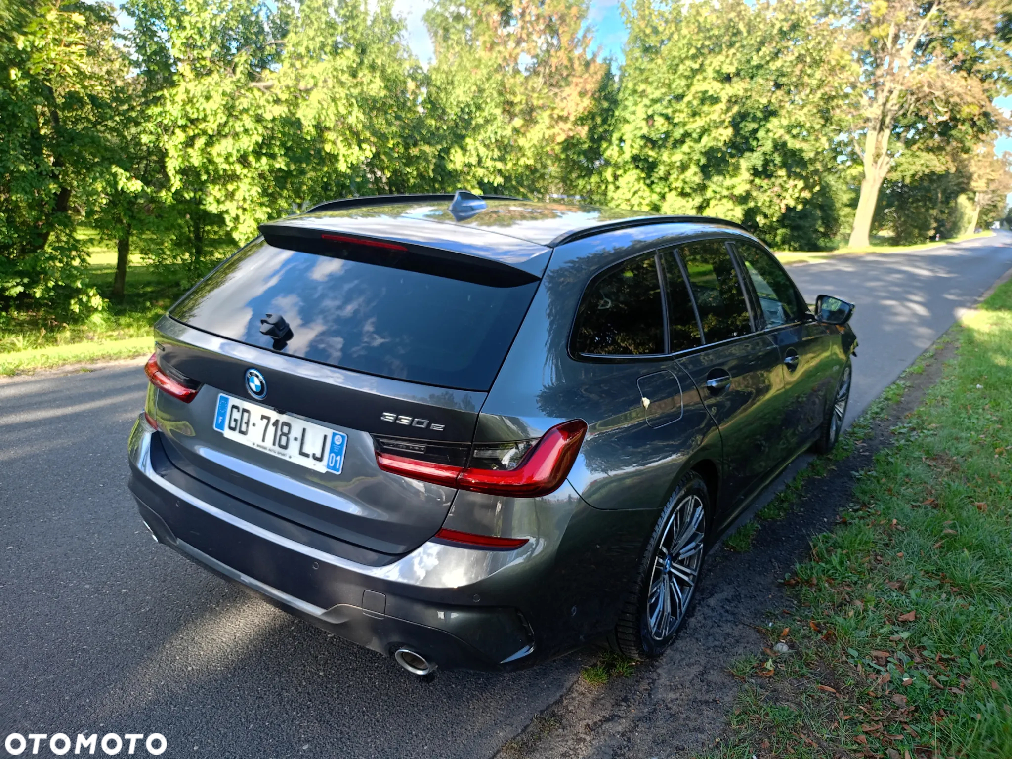 BMW Seria 3 330e Touring xDrive M Sport - 4