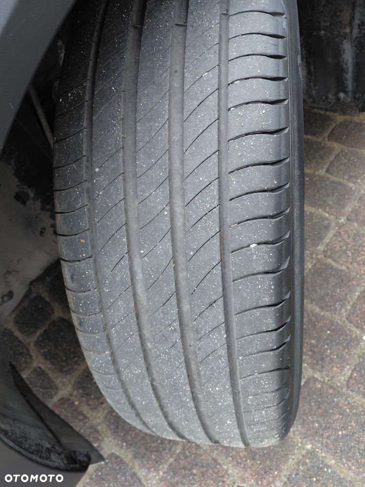 Peugeot 2008 1.2 PureTech Active S&S - 19