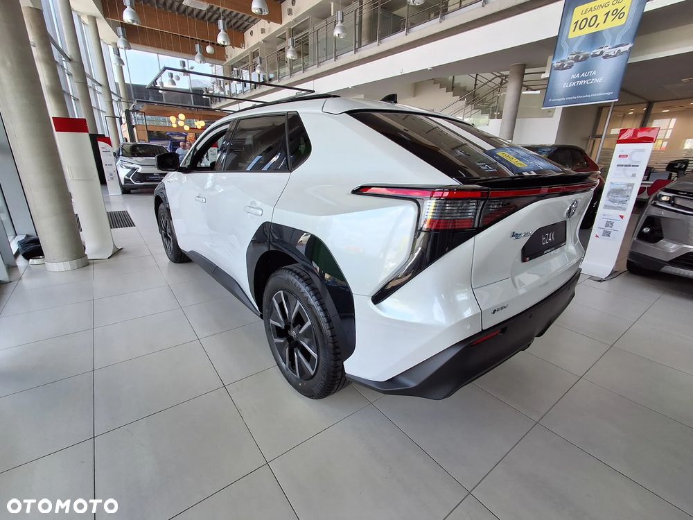 Toyota bZ4X 73.1kWh 4x4 Style - 14