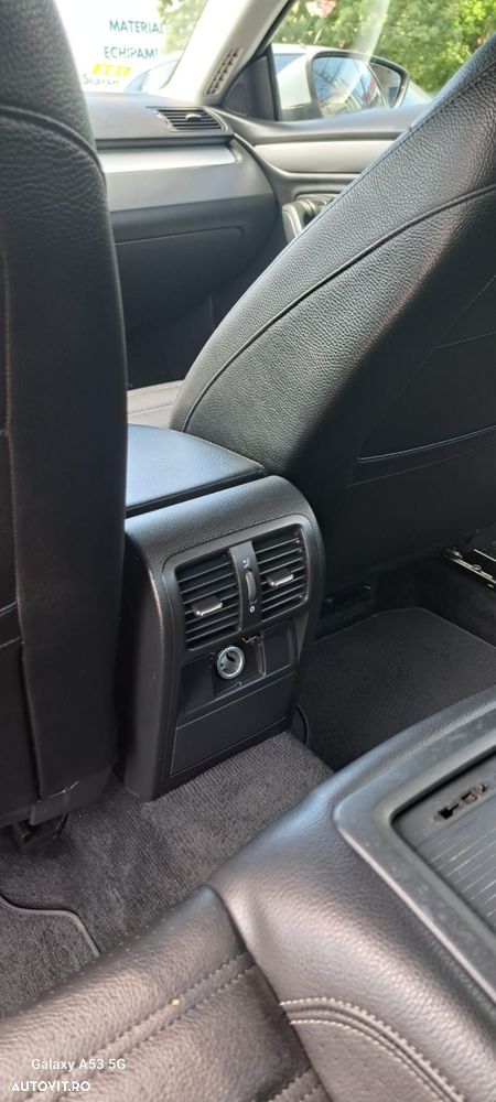 Volkswagen Passat CC - 18