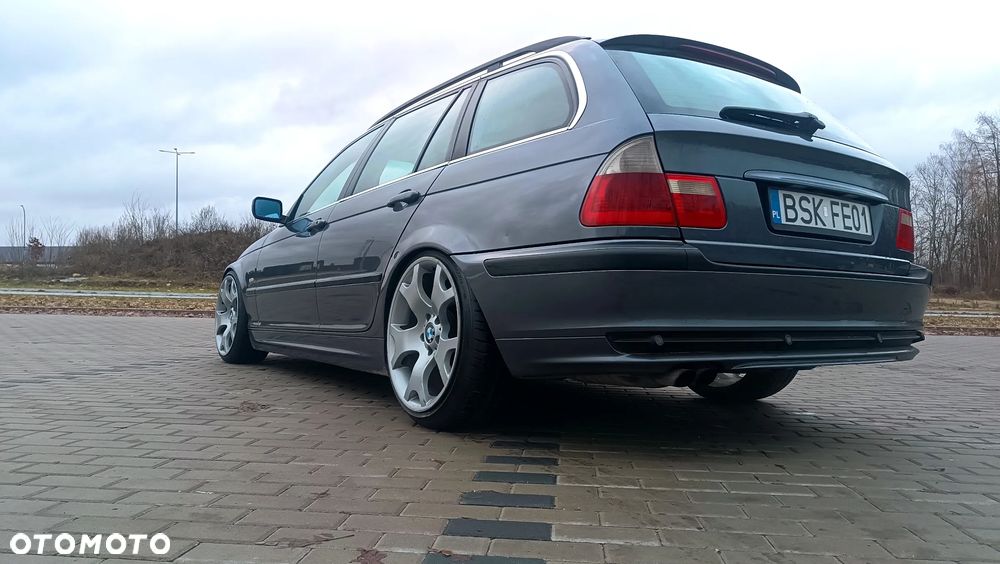 BMW Seria 3 320i - 6