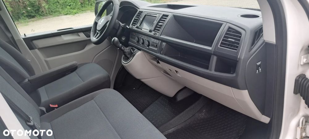 Volkswagen Transporter T6 - 28