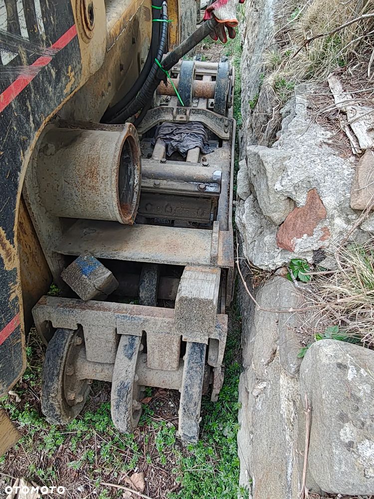 Caterpillar 277B - 8