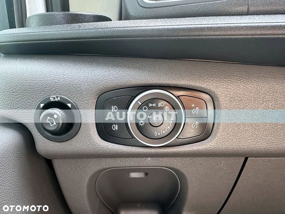 Ford Transit - 27